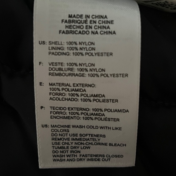 New With Tags Liverpool FC Official Licensed Padded Bench Coat Black/Red Size L - Picture 9 of 12